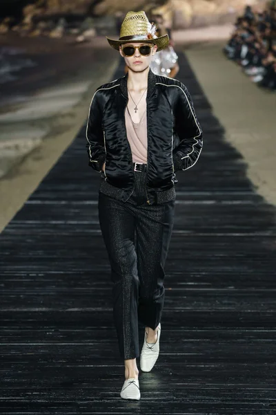 Look 31